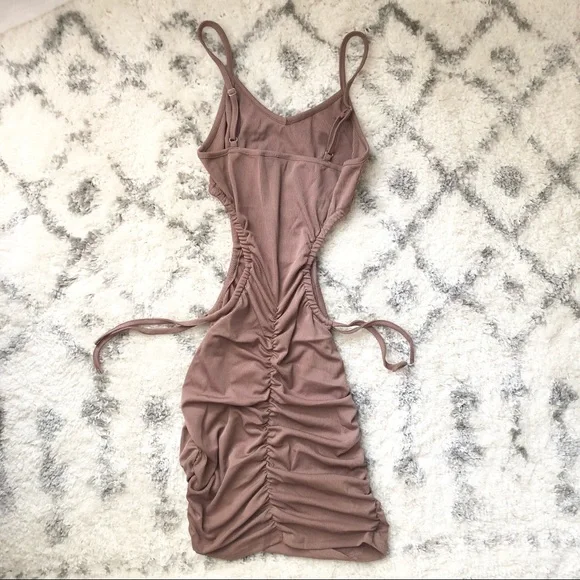 Ribbed V-Neck Waist Side Cutout Tie Ruched Slinky Bodycon Mini Dress Coffee S - Picture 13 of 15